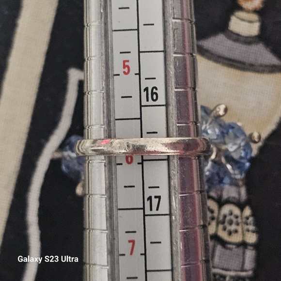 Blue Swarovski Bead Cluster Ring in Silver - Picture 3 of 7